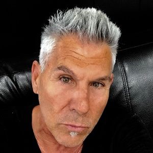 Meet your Posher, Joseph